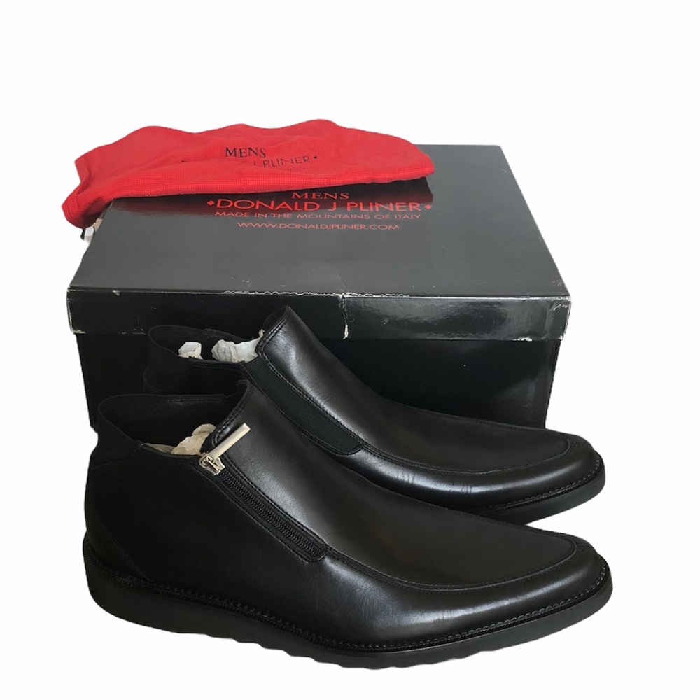 NEW Donald J Pliner Boot Black Boot